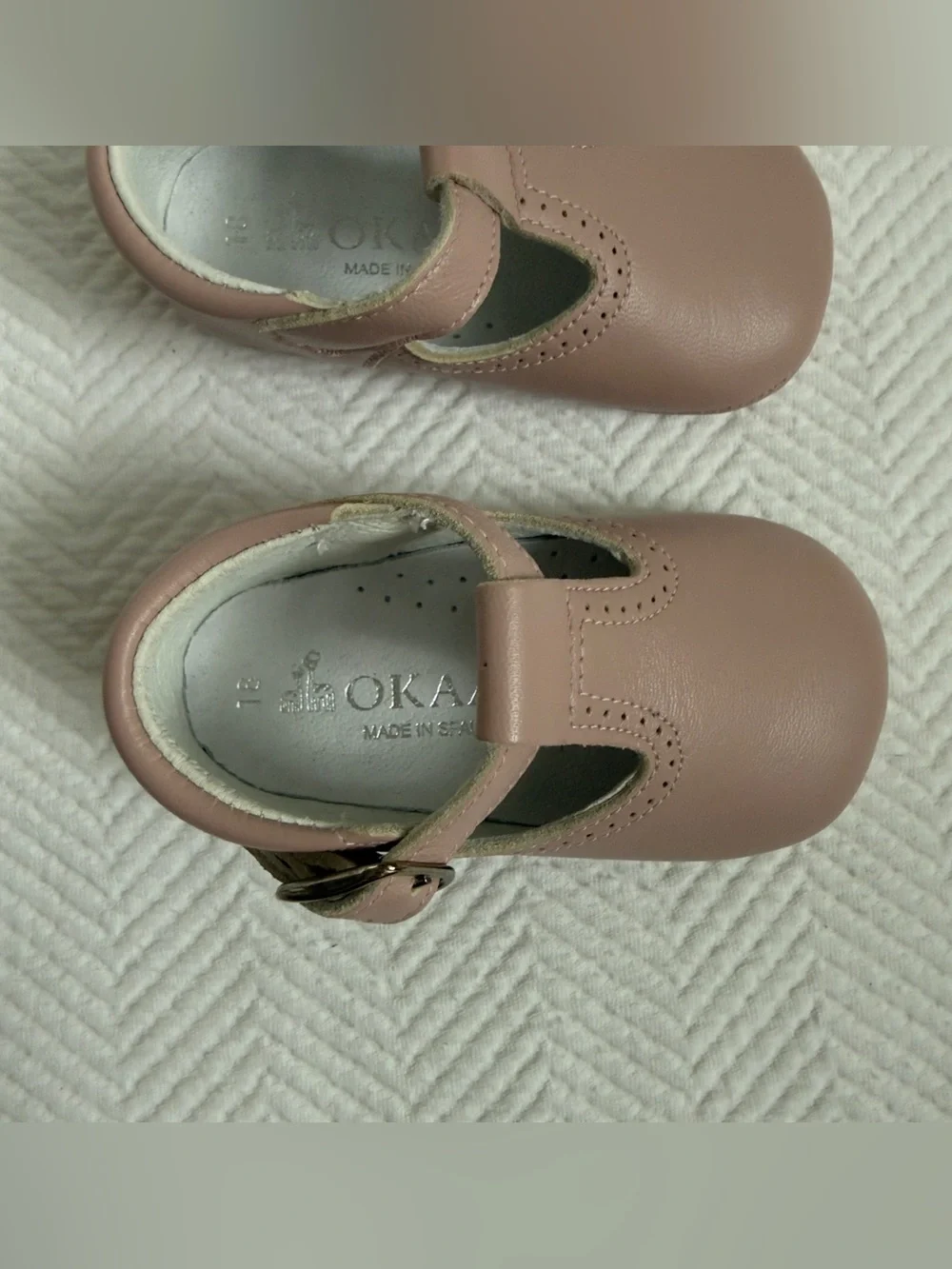 NWT Okaa Spain Leather T-Strap Baby Shoes in Pink, Size US 3/ EU 18